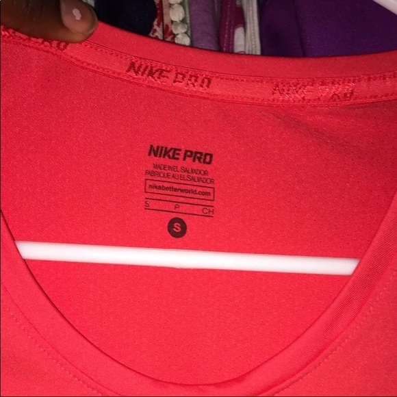 Nike Red Dri-Fit Shirt - Picture 3 of 5